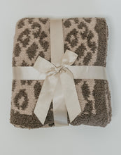 Load image into Gallery viewer, Leopard Fleece Fluffy Blanket Khaki
