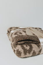 Load image into Gallery viewer, Leopard Fleece Fluffy Blanket Khaki

