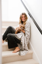 Load image into Gallery viewer, Luxe Wearable Blanket - Grey Beige Leopard
