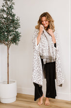 Load image into Gallery viewer, Luxe Wearable Blanket - Grey Beige Leopard

