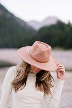 Load image into Gallery viewer, Wool Blend Wide Brim Hat w/ Belt
