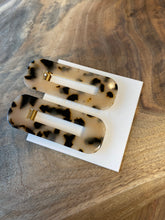 Load image into Gallery viewer, Tortoise Duo Hair Clips in Ivory
