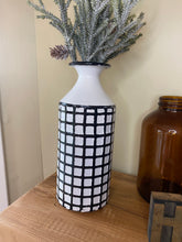 Load image into Gallery viewer, Farmhouse check enamel vase
