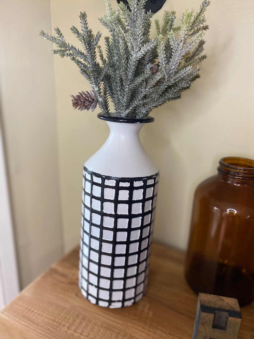 Farmhouse check enamel vase