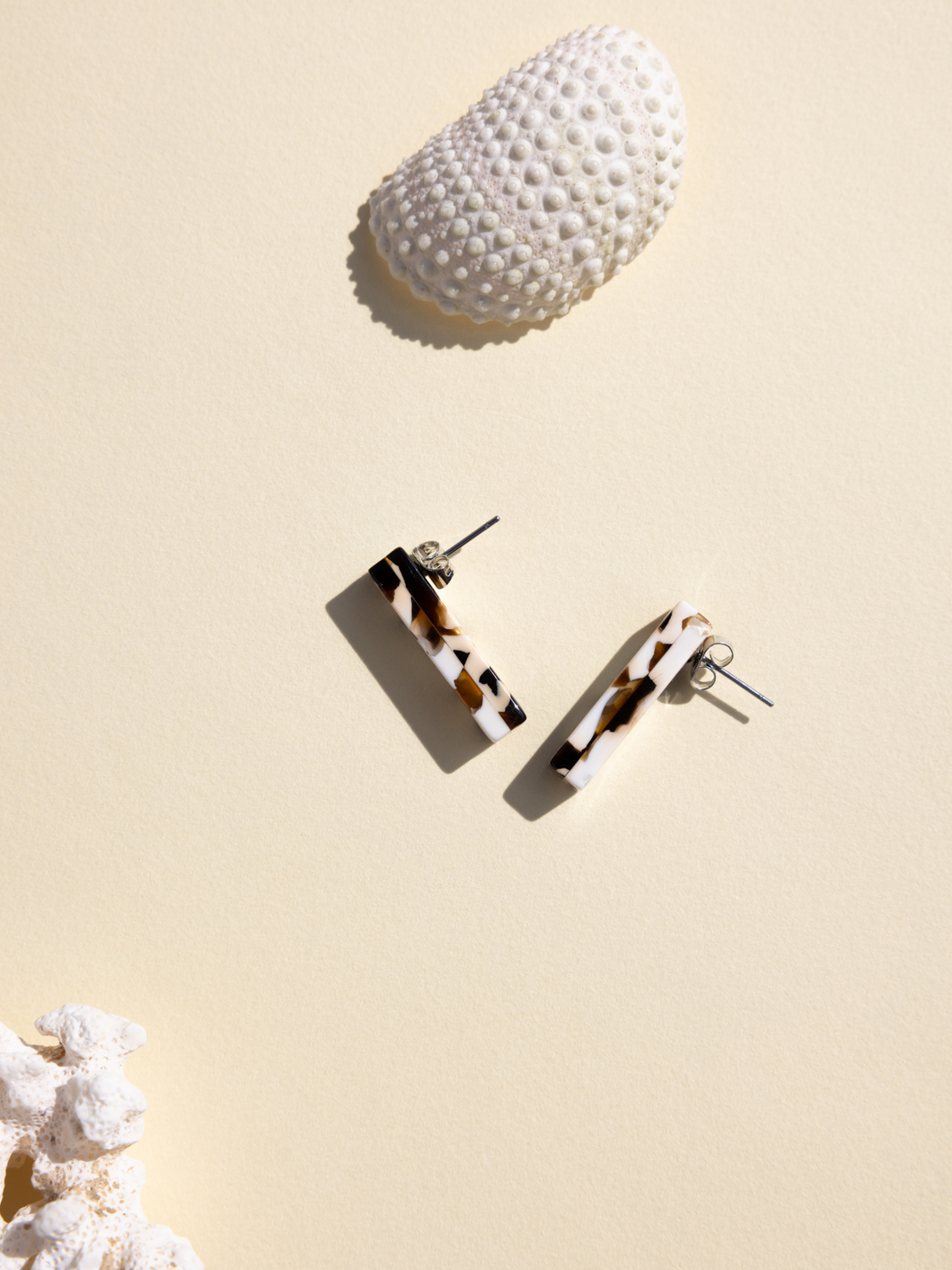 Ivy Studs In Coco Cream