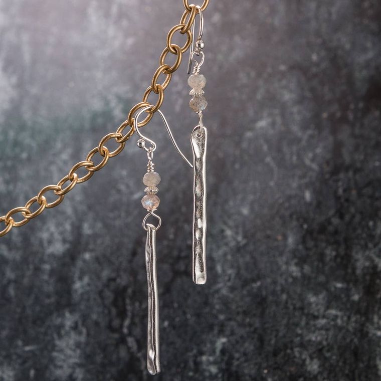 Annie -  Stick Earrings